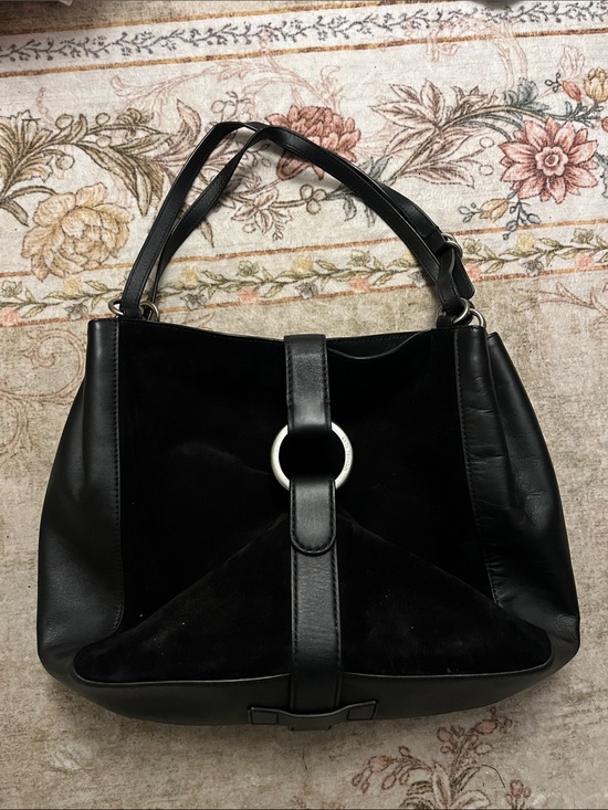 Michael Kors Handbags - Michael Kors black leather and suade Women's Tote